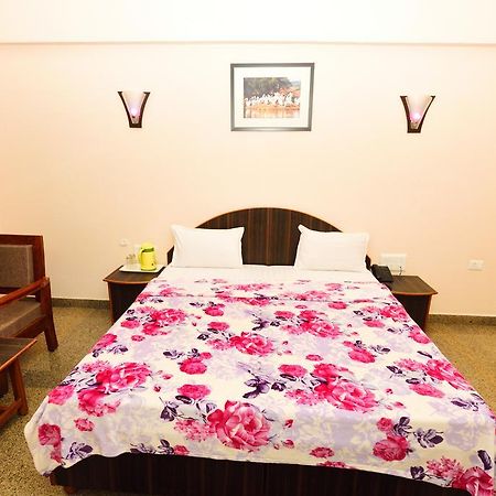 Geetanjali Hotel & Motel Bharatpur Eksteriør billede